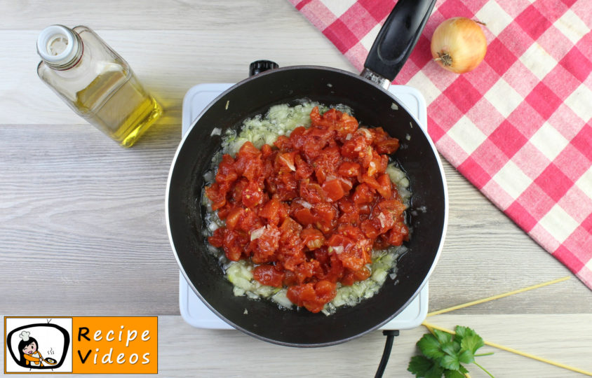 Baked tomato macaroni recipe, prepping Baked tomato macaroni step 3