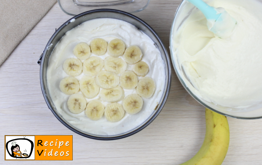 Banana yogurt cake recipe, prepping Banana yogurt cake step 5