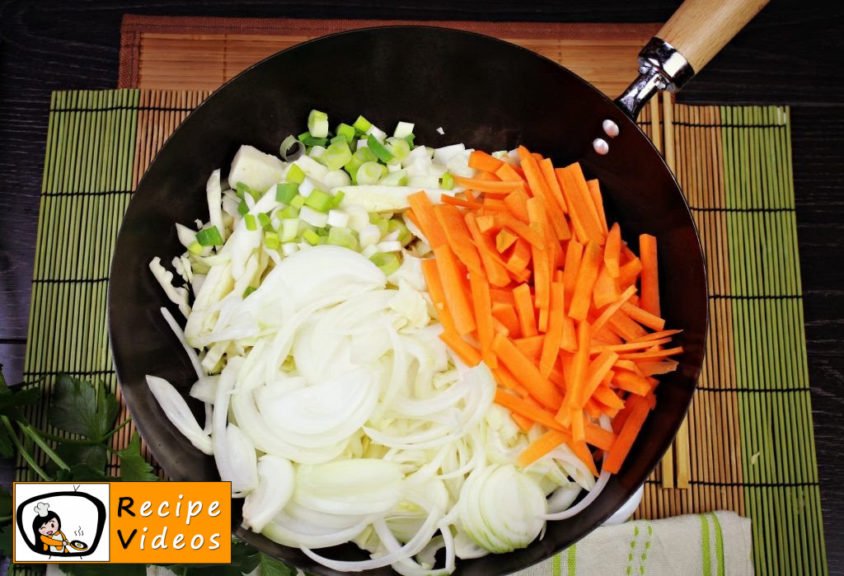 Chinese vegetables noodles recipe, prepping Chinese vegetables noodles step 1