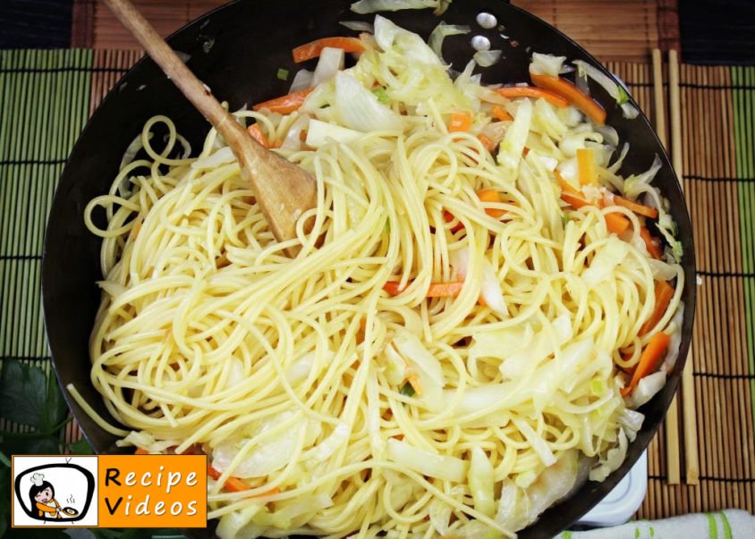 Chinese vegetables noodles recipe, prepping Chinese vegetables noodles step 5