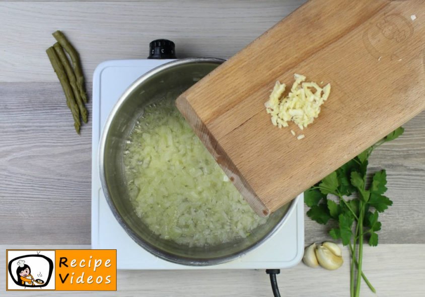 Cream of Asparagus soup recipe, prepping Cream of Asparagus soup step 2