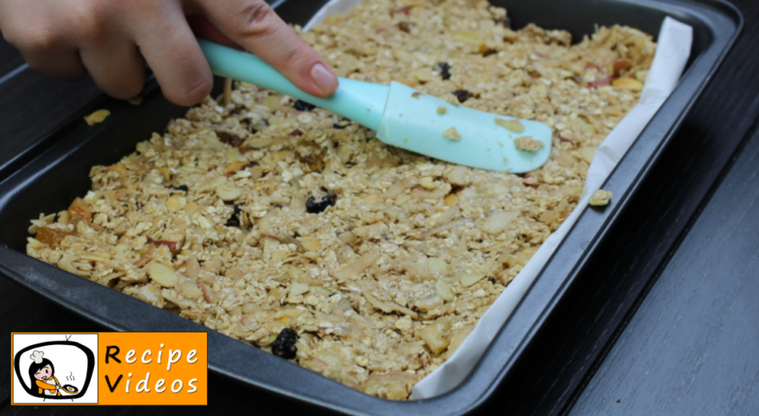 Homemade granola bars recipe, prepping Homemade granola bars step 7