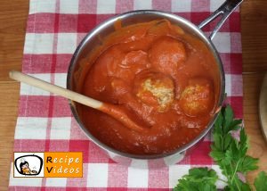 Meatballs with tomato sauce recipe, prepping Meatballs with tomato sauce step 9