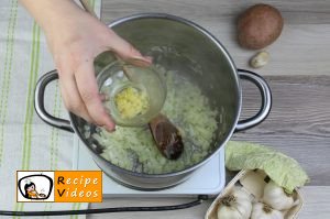 Savoy cabbage and frankfurter soup recipe, prepping Savoy cabbage and frankfurter soup step 1