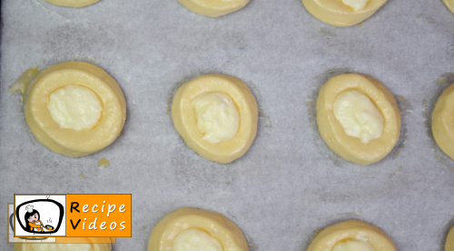 Sweet yeast nests with curd recipe, prepping Sweet yeast nests with curd step 11