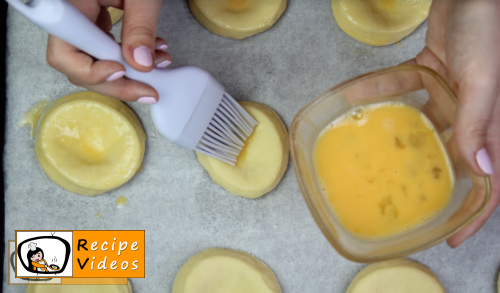 Sweet yeast nests with curd recipe, prepping Sweet yeast nests with curd step 10