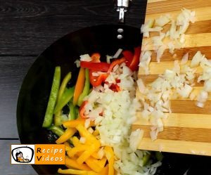 Chicken and vegetables penne recipe, prepping Chicken and vegetables penne step 2