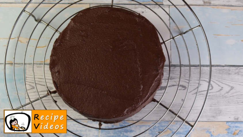 Chocolate cake recipe, prepping Chocolate cake step 11