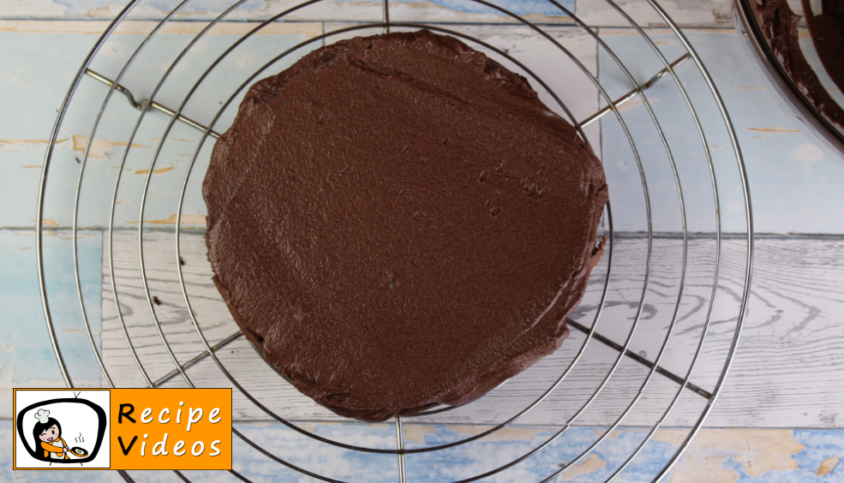 Chocolate cake recipe, prepping Chocolate cake step 10