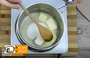 Chocolate cream slices recipe, prepping Chocolate cream slices step 1