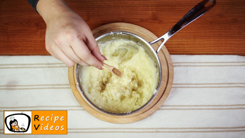 Classic mashed potatoes recipe, prepping Classic mashed potatoes step 5