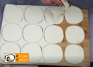 Crunchy Jack-O'-Lanterns recipe, prepping Crunchy Jack-O'-Lanterns step 1