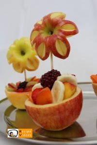 Fruit cup with apple flowers recipe, prepping Fruit cup with apple flowers step 4