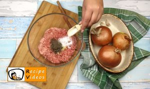 Stuffed onion rings recipe, prepping Stuffed onion rings step 2