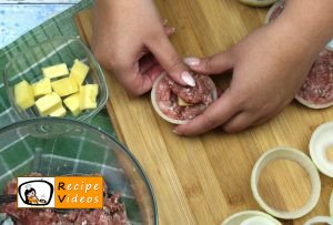 Stuffed onion rings recipe, prepping Stuffed onion rings step 6