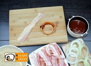 Onion rings wrapped in bacon recipe, prepping Onion rings wrapped in bacon step 2