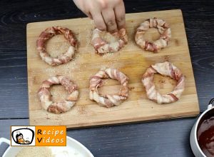 Onion rings wrapped in bacon recipe, prepping Onion rings wrapped in bacon step 4