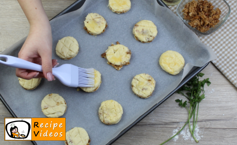 Scones with greaves recipe, prepping Scones with greaves step 10