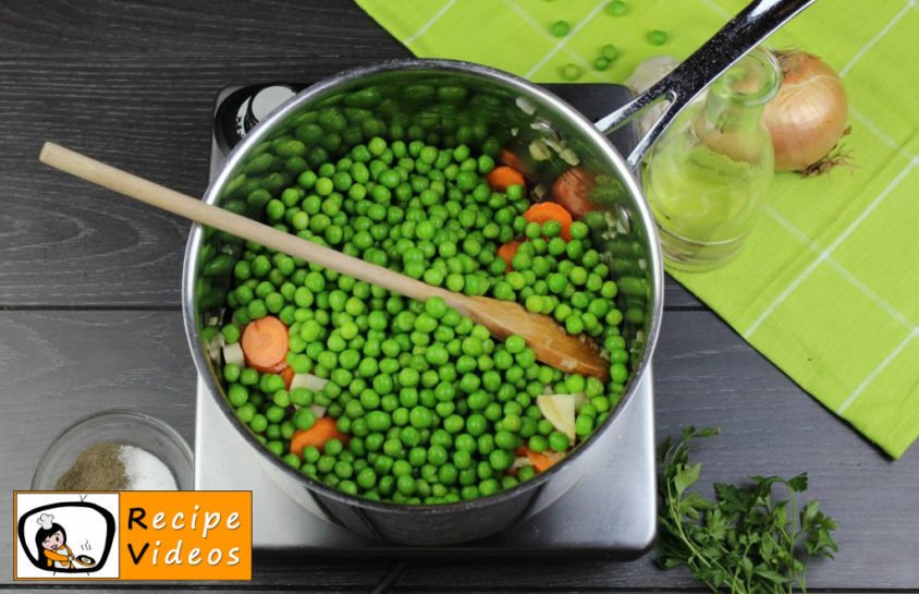 Traditional pea soup with handmade noodles recipe, prepping Traditional pea soup with handmade noodles step 2