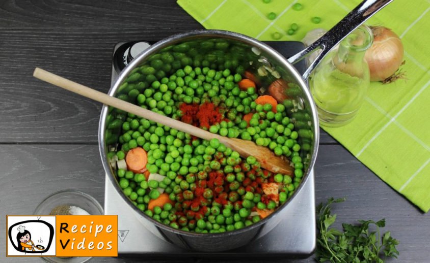 Traditional pea soup with handmade noodles recipe, prepping Traditional pea soup with handmade noodles step 3