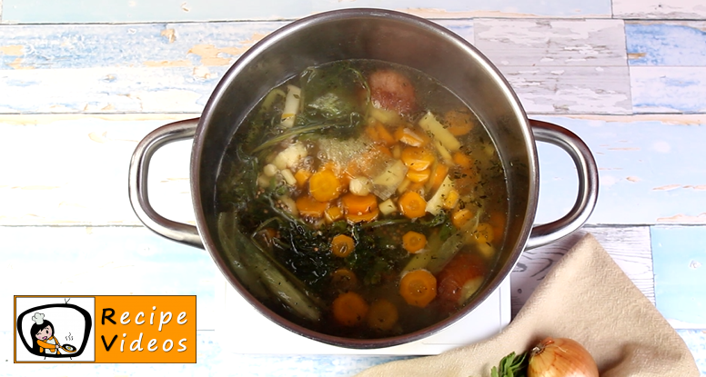 Clear vegetable soup recipe, prepping Clear vegetable soup step 4