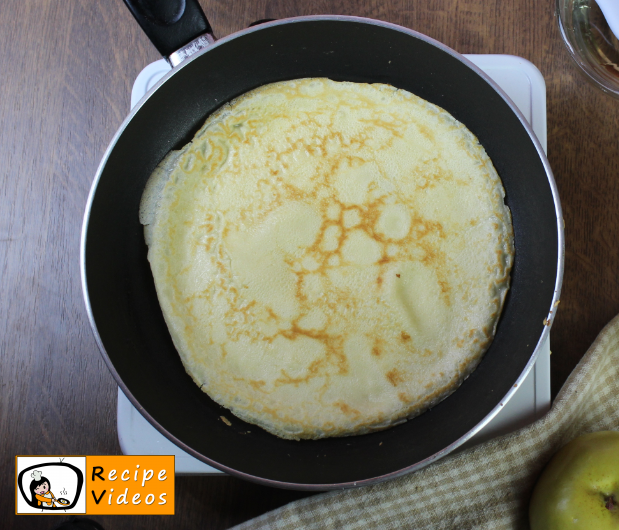 Crépes recipe, prepping Crépes step 3