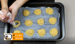 Cream puffs recipe, prepping Cream puffs step 5