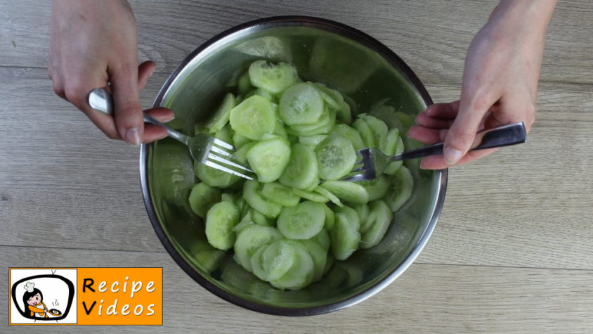 Cucumber salad with vinegar and oil recipe, prepping Cucumber salad with vinegar and oil step 2