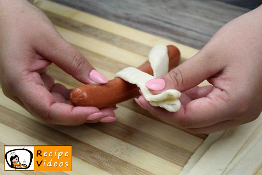 Hotdog Snakes recipe, prepping Hotdog Snakes step 6