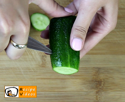 Hungarian Kovaszos Uborka (Sour Pickles) recipe, prepping Hungarian Kovaszos Uborka (Sour Pickles) step 1