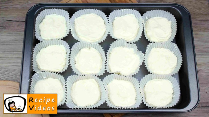 Mini cheesecake with lemon recipe, prepping Mini cheesecake with lemon step 6