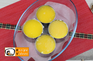 Orange curd holiday tarts recipe, prepping Orange curd holiday tarts step 9