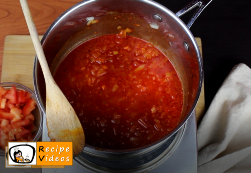 Paprika chicken with sour cream recipe, prepping Paprika chicken with sour cream step 2