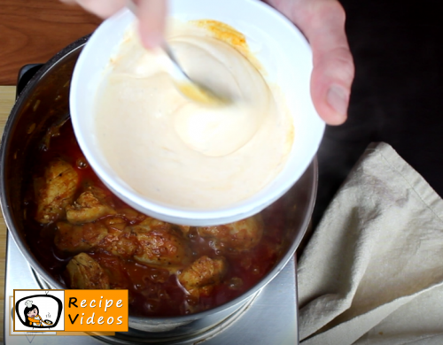 Paprika chicken with sour cream recipe, prepping Paprika chicken with sour cream step 7