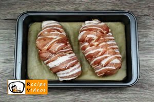 Plum stuffed chicken breast wrapped in bacon recipe, prepping Plum stuffed chicken breast wrapped in bacon step 3