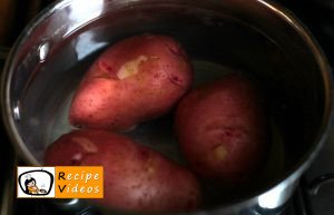 Potato pancakes filled with cheese and ham recipe, prepping Potato pancakes filled with cheese and ham step 1