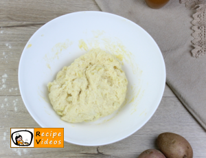 Potato dumplings recipe, prepping Potato dumplings step 2