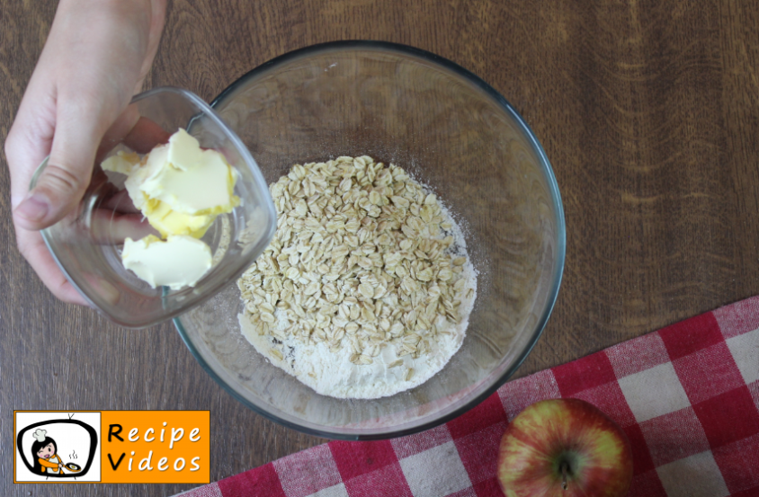 Apple Crumble recipe, how to make Apple Crumble step 4