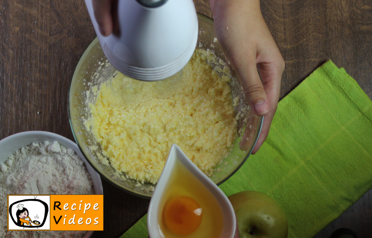 Apple Crumble Pie recipe, prepping Apple Crumble Pie step 2