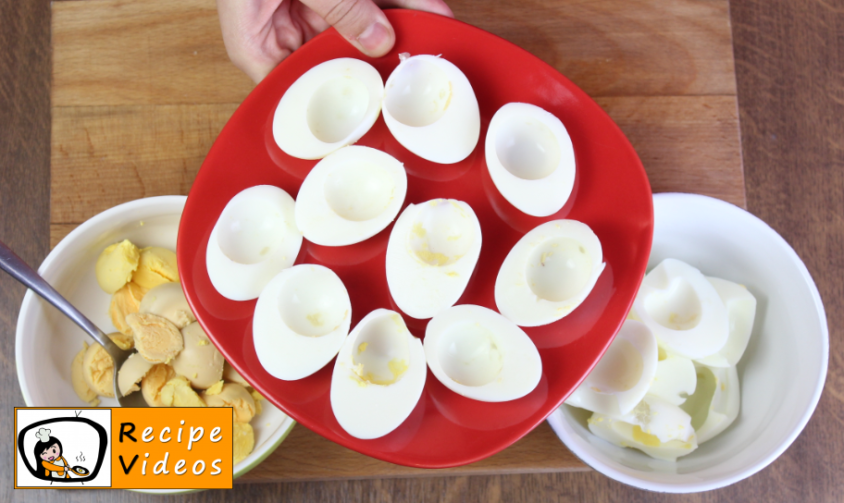 Deviled Eggs recipe, prepping Deviled Eggs step 2